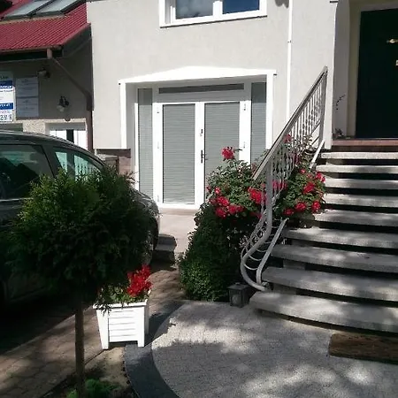 アパート Apartament Pod Rozami *